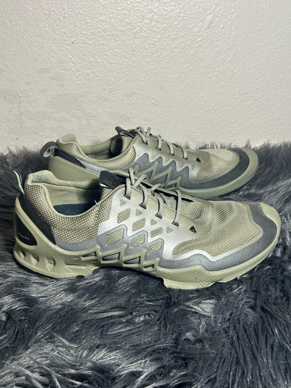 ECCO Biom Aex M Olive Tactical Mesh Lightweight Trail Sneakers Size 9-9.5 US - Picture 4 of 9